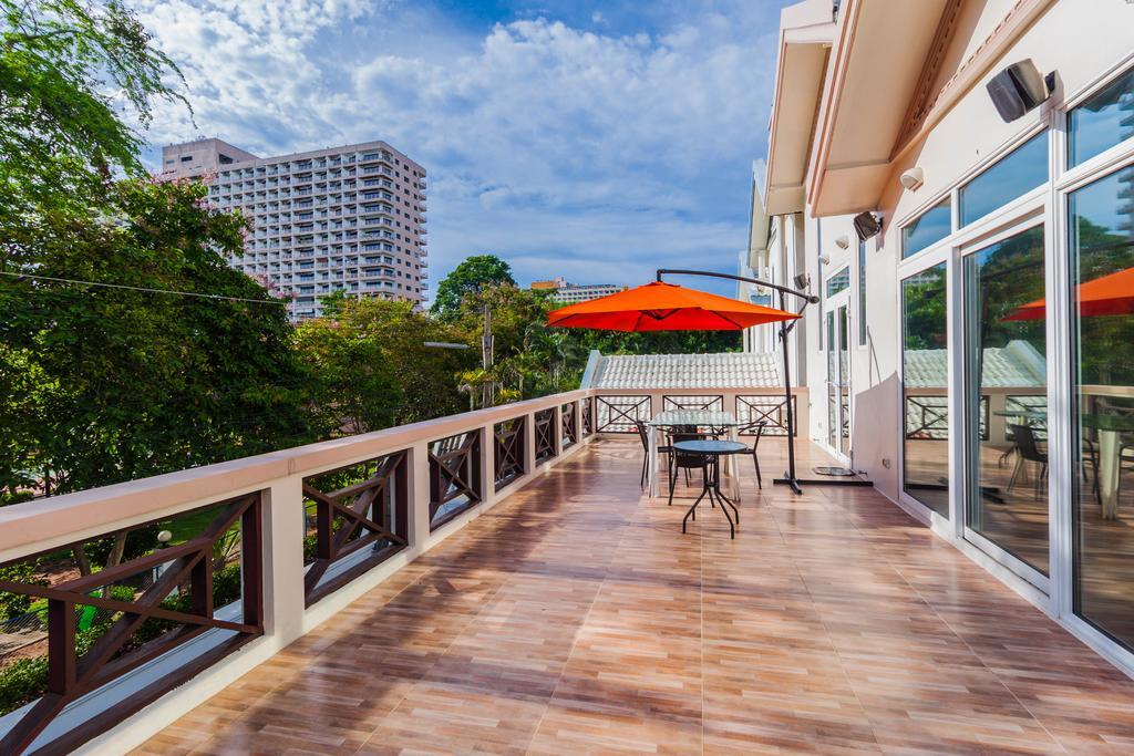 Jomtien Palace Pool Villa By Pattaya Sunny Rentals Ban Nong Tabaek Extérieur photo