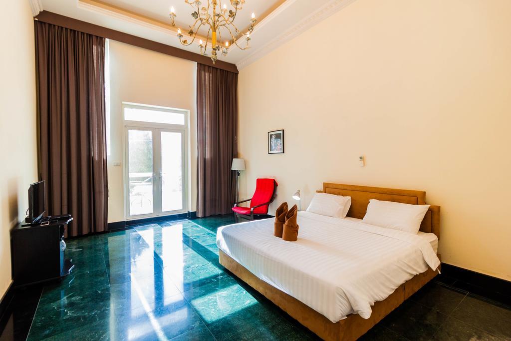Jomtien Palace Pool Villa By Pattaya Sunny Rentals Ban Nong Tabaek Extérieur photo