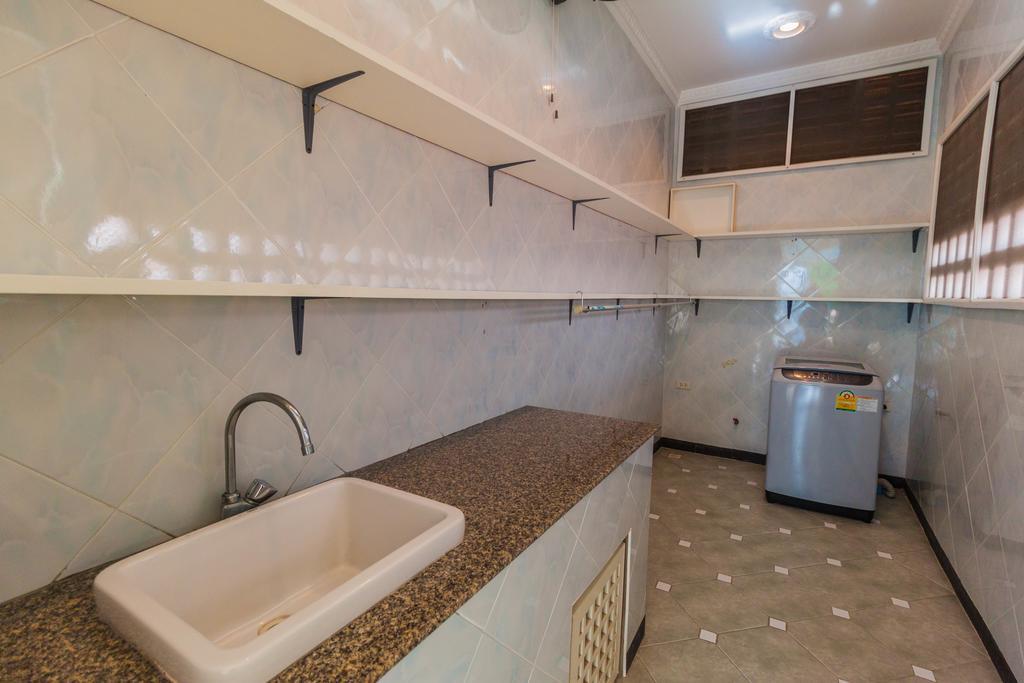 Jomtien Palace Pool Villa By Pattaya Sunny Rentals Ban Nong Tabaek Extérieur photo